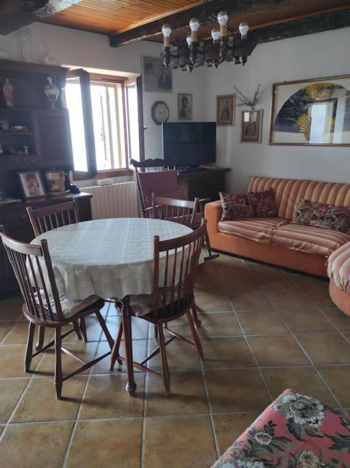 Musignano  Appartamento Vista Sul Lago מראה חיצוני תמונה